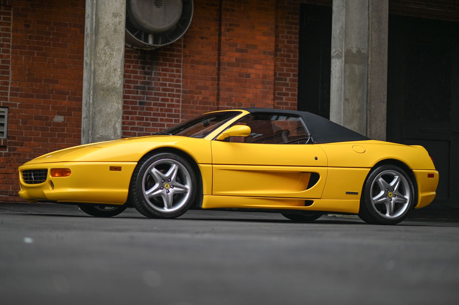 1997 Ferrari F355 Spider 6-speed Auction | SBX Cars by